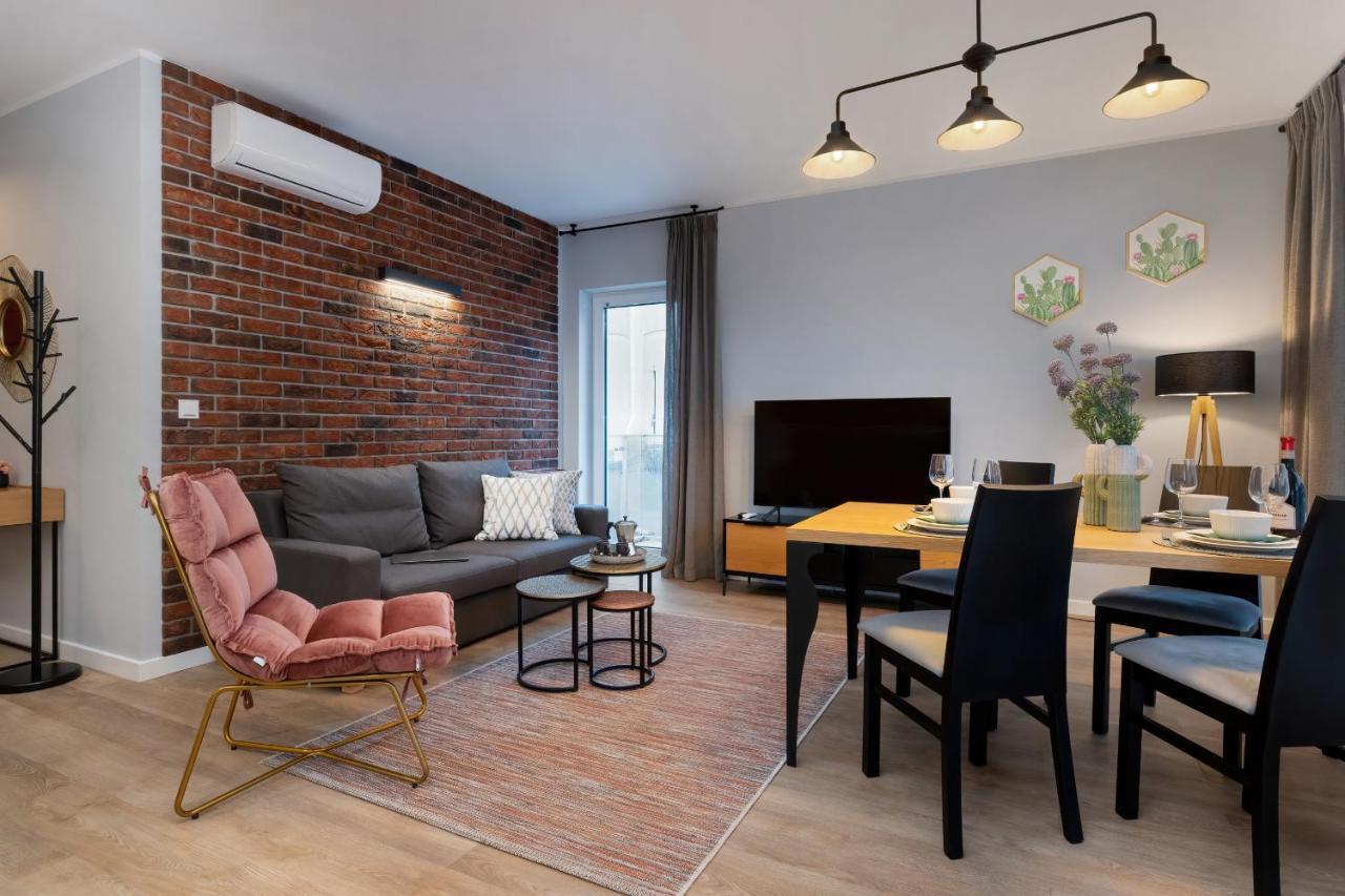 Exclusive Apartments Mostowa By Renters Prestige พอซนาน ภายนอก รูปภาพ