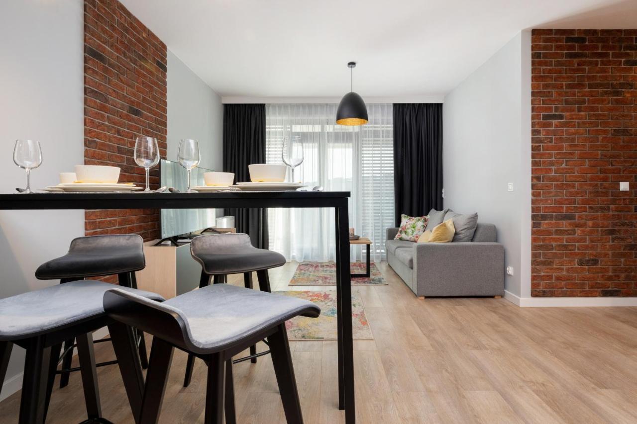 Exclusive Apartments Mostowa By Renters Prestige พอซนาน ภายนอก รูปภาพ